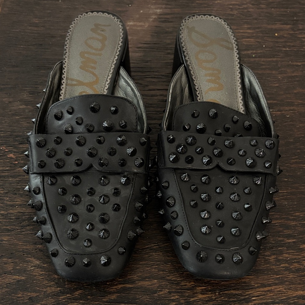Sam Edelman Augustus studded leather mules. Sz 7.5